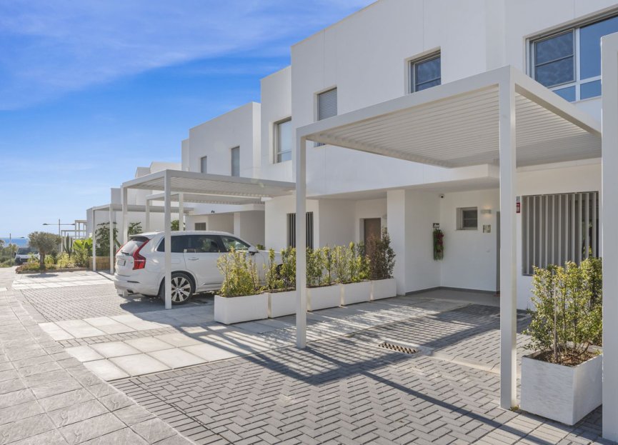 Resale - House - Townhouse - Estepona - Estepona Centro