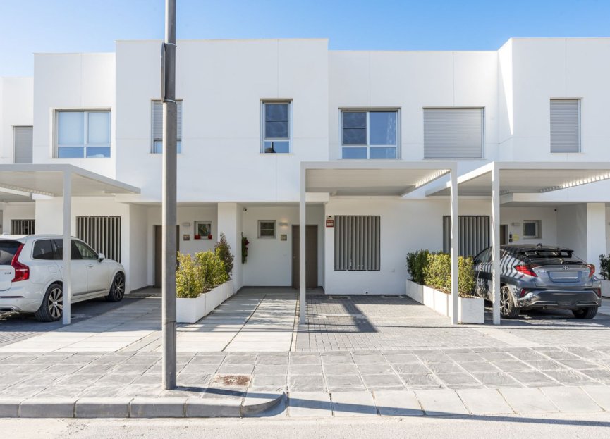 Resale - House - Townhouse - Estepona - Estepona Centro