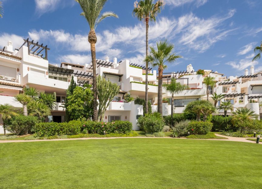 Resale - Apartment - Ground Floor Apartment - Estepona - Costalita