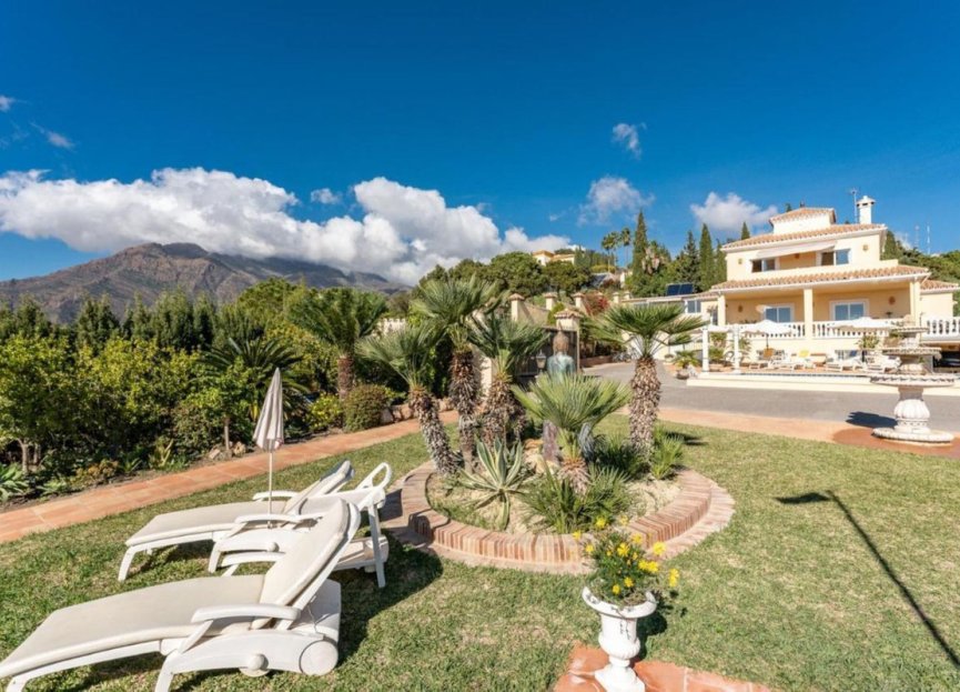 Resale - House - Detached Villa - Estepona - Estepona Centro