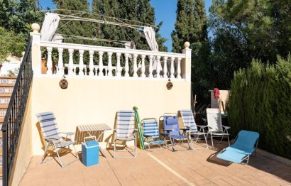 Resale - House - Detached Villa - Estepona - Estepona Centro