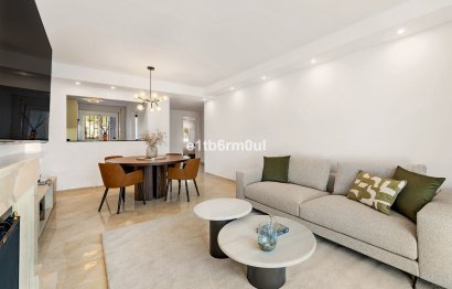 Resale - Apartment - Middle Floor Apartment - Marbella - Nueva Andalucia