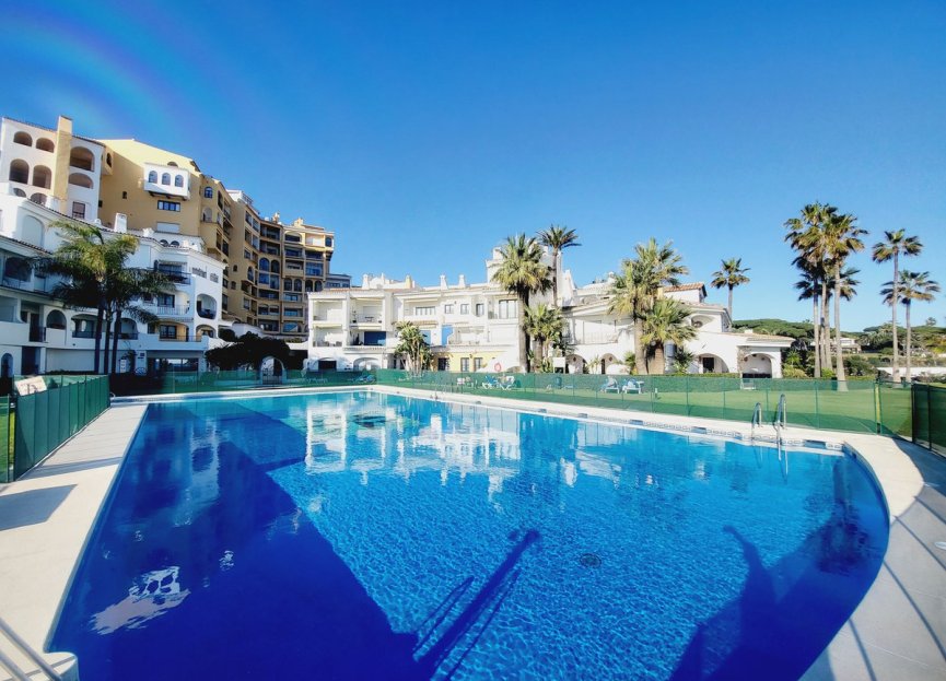 Resale - Apartment - Ground Floor Apartment - Marbella - Puerto de Cabopino