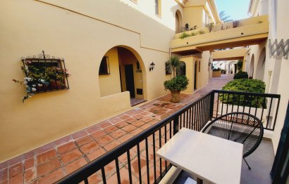 Resale - Apartment - Ground Floor Apartment - Marbella - Puerto de Cabopino