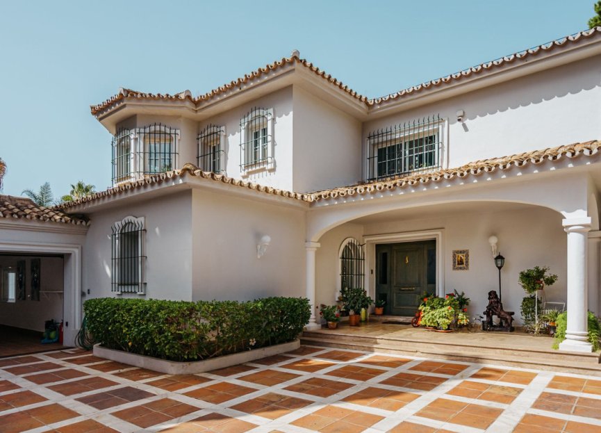 Resale - House - Detached Villa - Marbella - Nagüeles