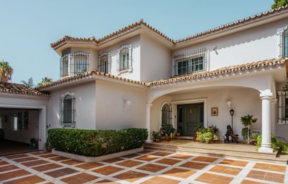 Resale - House - Detached Villa - Marbella - Nagüeles