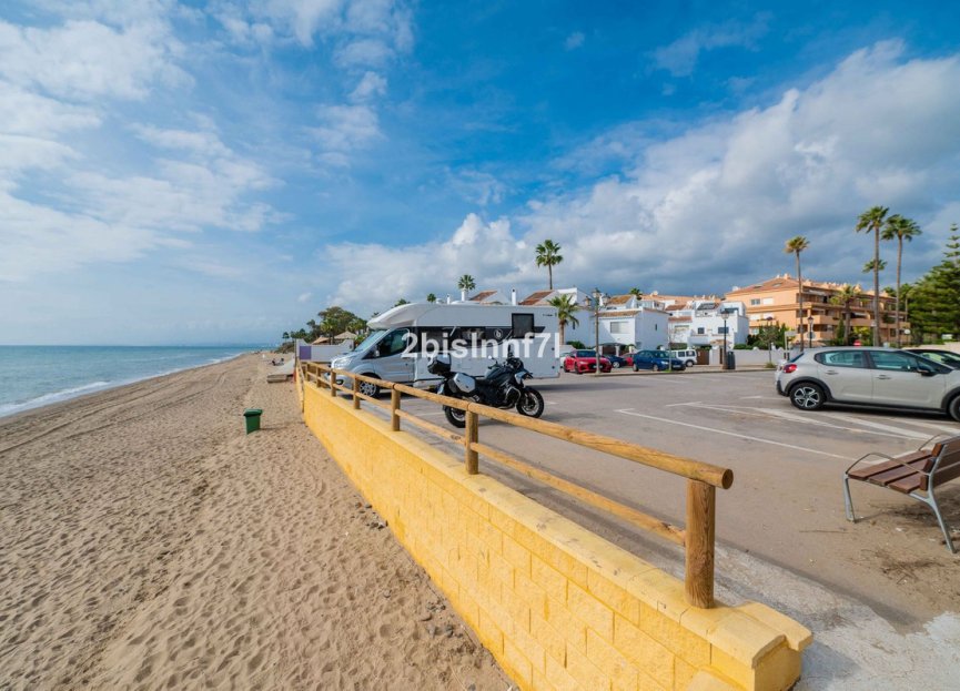 Resale - Apartment - Middle Floor Apartment - Marbella - Las Chapas