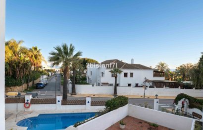 Resale - Apartment - Middle Floor Apartment - Marbella - Las Chapas