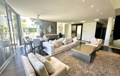 Resale - House - Semi-Detached House - Marbella - Sierra Blanca