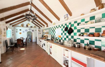 Resale - House - Detached Villa - Casares - Casares Centro