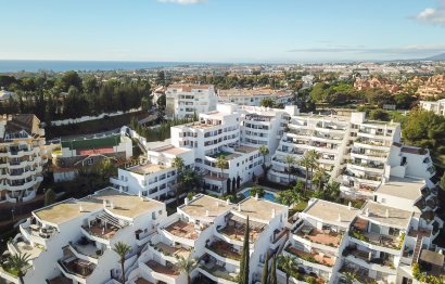 Resale - Apartment - Middle Floor Apartment - Marbella - Nueva Andalucia