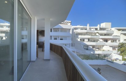 Resale - Apartment - Middle Floor Apartment - Marbella - Nueva Andalucia