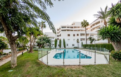 Resale - Apartment - Middle Floor Apartment - Marbella - Nueva Andalucia