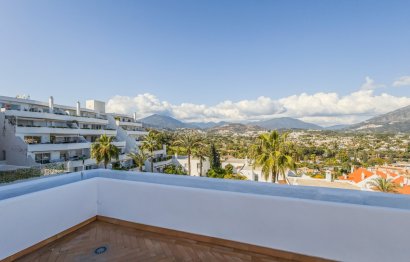 Resale - Apartment - Middle Floor Apartment - Marbella - Nueva Andalucia