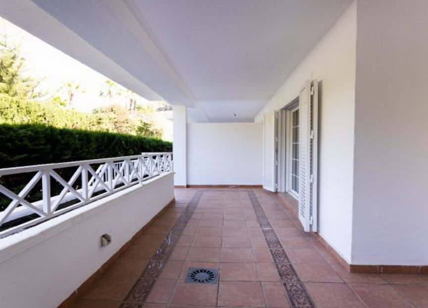 Resale - Apartment - Ground Floor Apartment - Marbella - Río Real