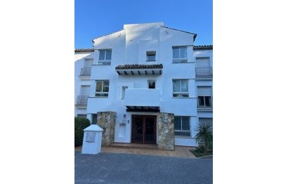 Resale - Apartment - Ground Floor Apartment - Benahavís - La Quinta