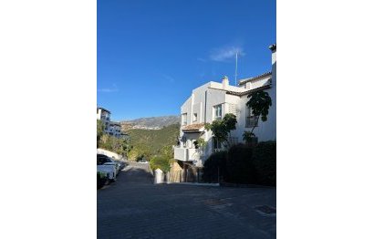 Resale - Apartment - Ground Floor Apartment - Benahavís - La Quinta