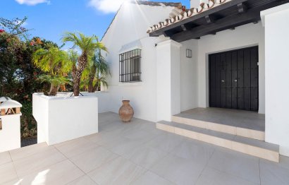 Resale - House - Detached Villa - Marbella - Marbesa