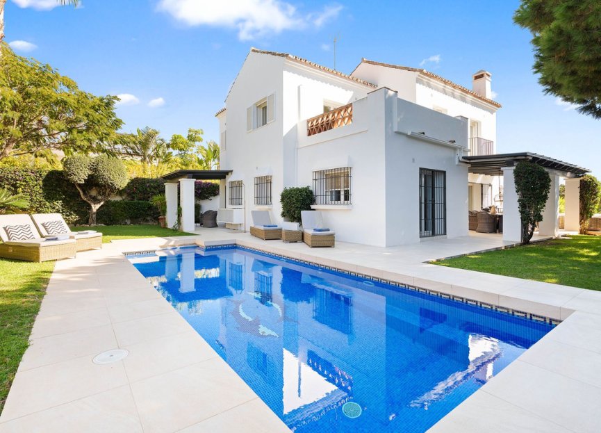 Resale - House - Detached Villa - Marbella - Marbesa