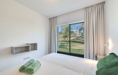 Resale - Apartment - Middle Floor Apartment - Estepona - Atalaya