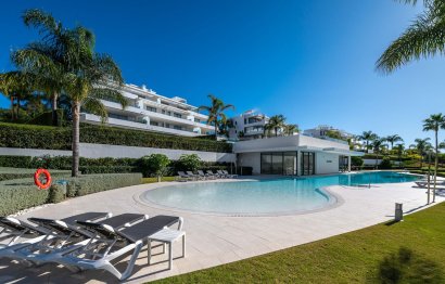 Resale - Apartment - Middle Floor Apartment - Estepona - Atalaya