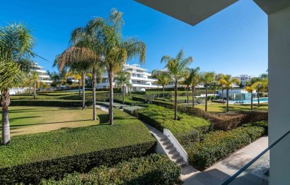 Resale - Apartment - Middle Floor Apartment - Estepona - Atalaya