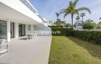 Resale - Apartment - Ground Floor Apartment - Estepona - Estepona Centro