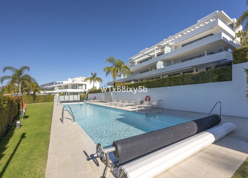 Resale - Apartment - Ground Floor Apartment - Estepona - Estepona Centro