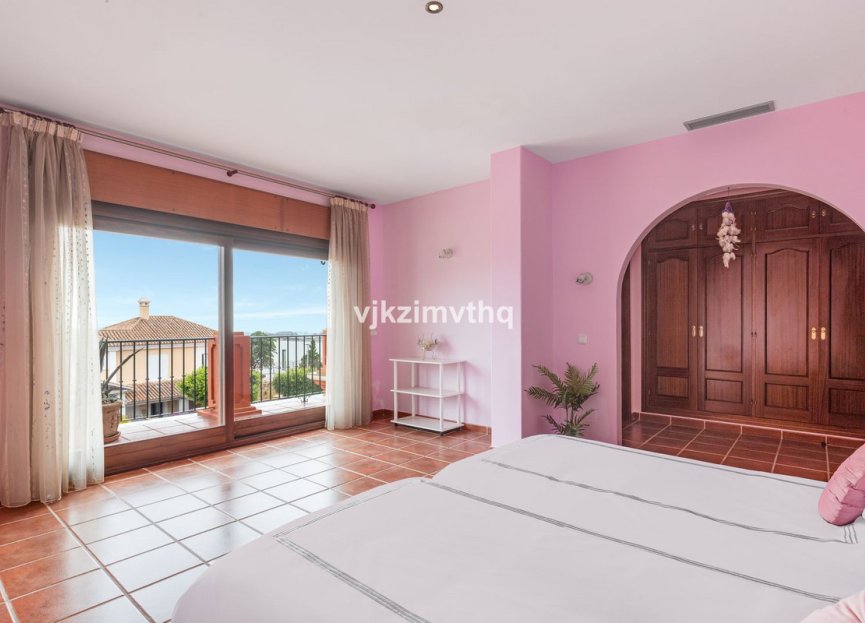 Resale - House - Detached Villa - Benahavís - Benahavís Centro