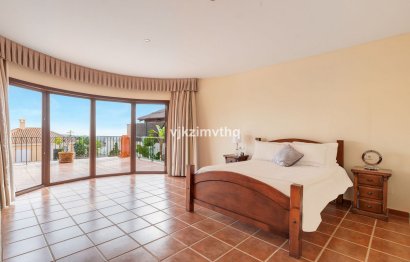 Resale - House - Detached Villa - Benahavís - Benahavís Centro