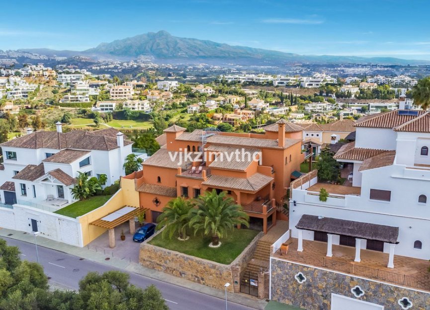 Resale - House - Detached Villa - Benahavís - Benahavís Centro