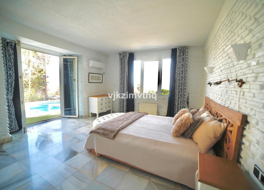 Resale - House - Detached Villa - Benalmádena - Benalmadena Pueblo