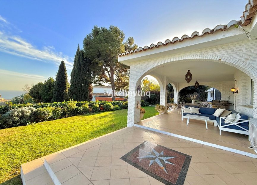 Resale - House - Detached Villa - Benalmádena - Benalmadena Pueblo