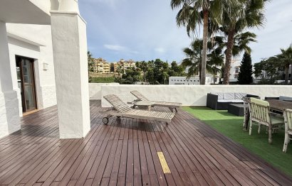 Resale - Apartment - Middle Floor Apartment - Estepona - Estepona Centro