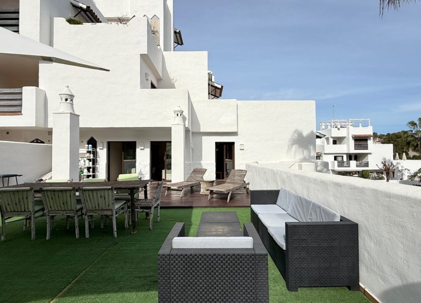 Resale - Apartment - Middle Floor Apartment - Estepona - Estepona Centro