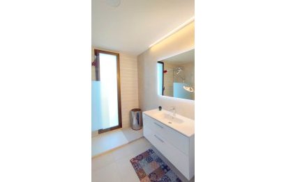 Resale - Apartment - Middle Floor Apartment - Casares - Casares Playa