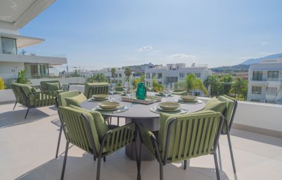 Resale - Apartment - Middle Floor Apartment - Estepona - Estepona Centro