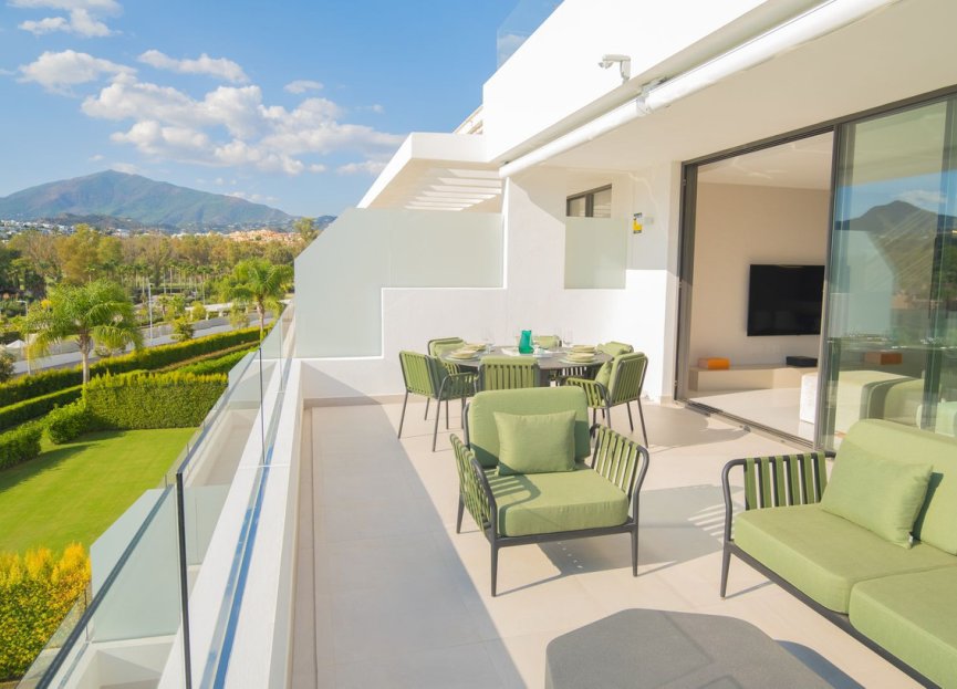 Resale - Apartment - Middle Floor Apartment - Estepona - Estepona Centro