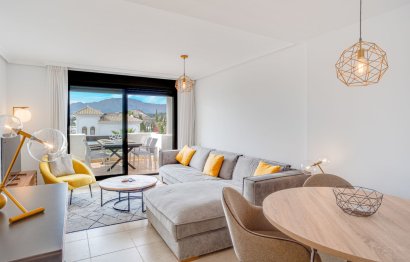 Resale - Apartment - Penthouse Duplex - Estepona - Estepona Centro