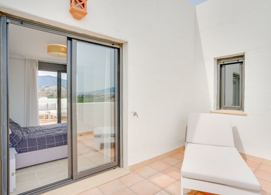 Resale - Apartment - Penthouse Duplex - Estepona - Estepona Centro