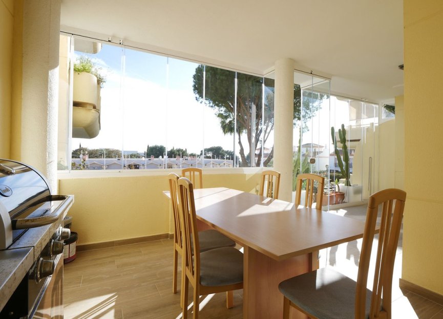 Resale - Apartment - Ground Floor Apartment - Marbella - Cabopino