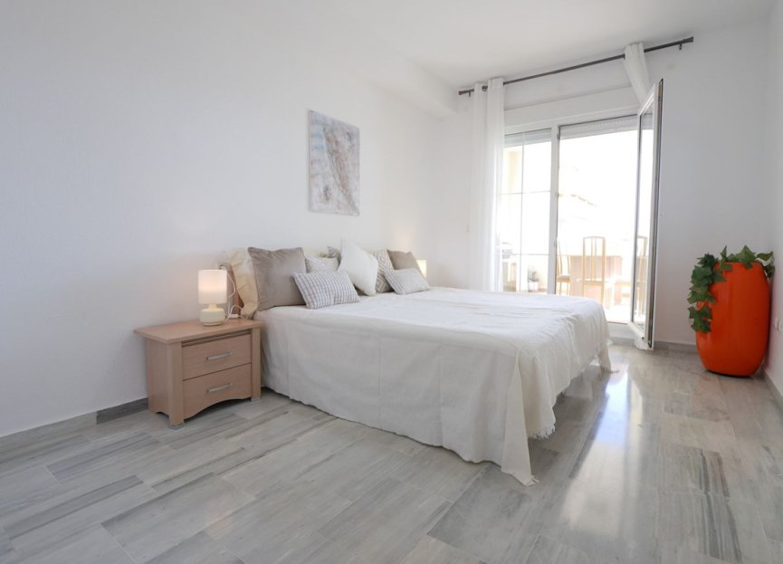 Resale - Apartment - Ground Floor Apartment - Marbella - Cabopino