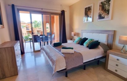 Resale - Apartment - Middle Floor Apartment - Estepona - Estepona Centro