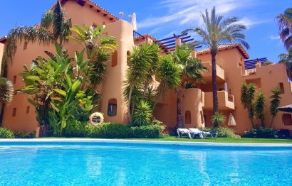 Resale - Apartment - Middle Floor Apartment - Estepona - Estepona Centro