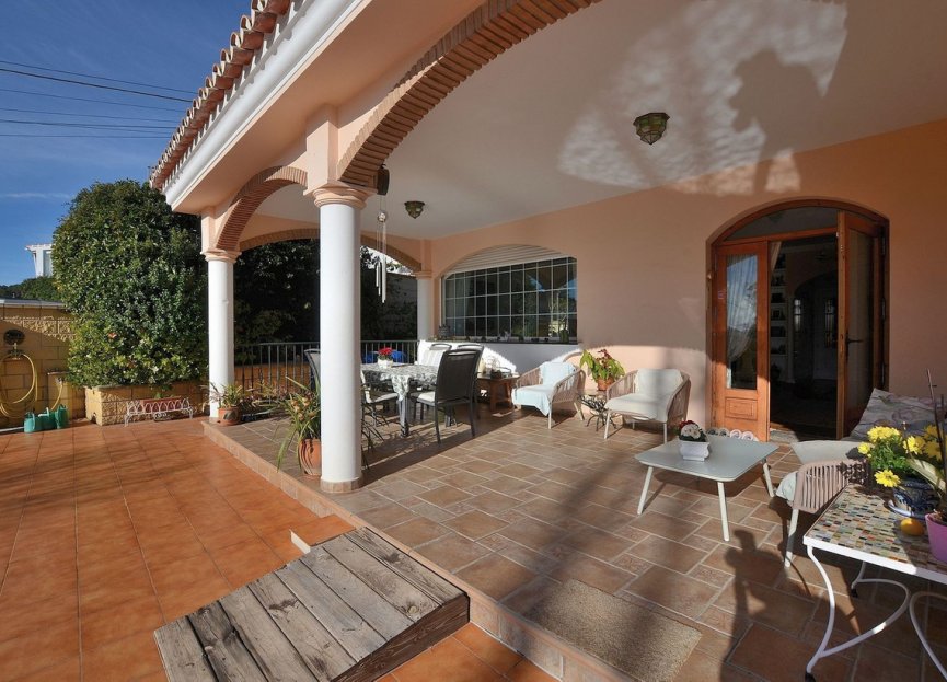 Resale - House - Detached Villa - Benalmádena - Benalmadena Pueblo