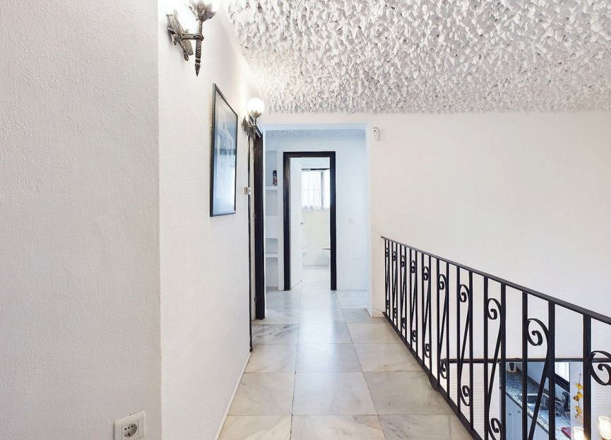 Resale - Apartment - Duplex - Estepona - Estepona Centro