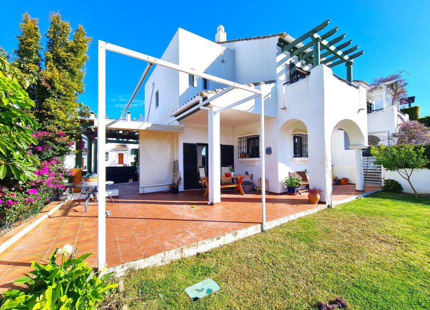 Resale - House - Semi-Detached House - Manilva - La Duquesa