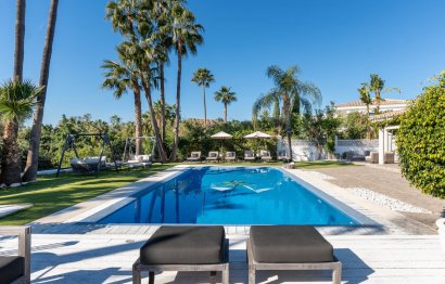 Resale - House - Detached Villa - Marbella - Nueva Andalucia