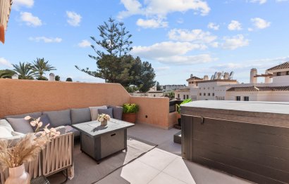 Resale - House - Townhouse - Marbella - Nueva Andalucia