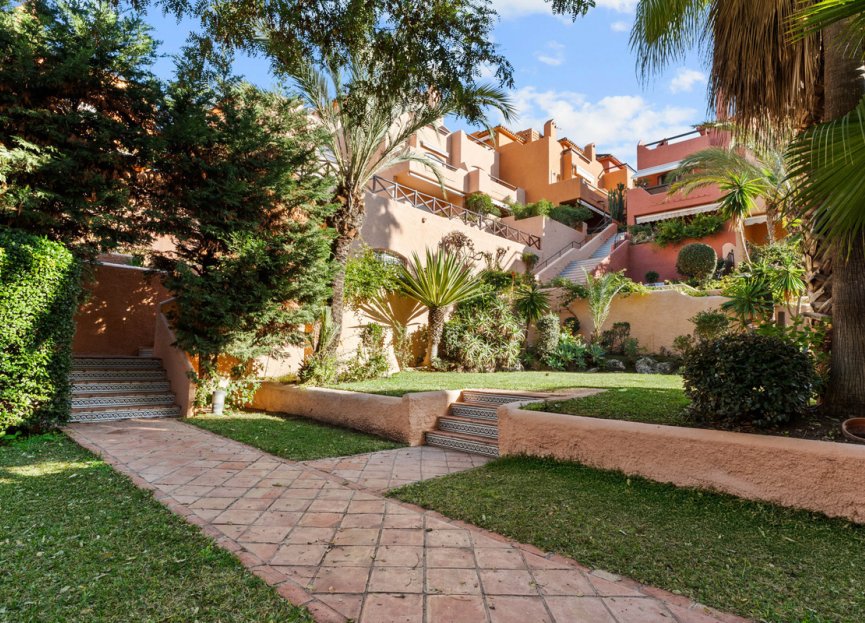 Resale - House - Townhouse - Marbella - Nueva Andalucia